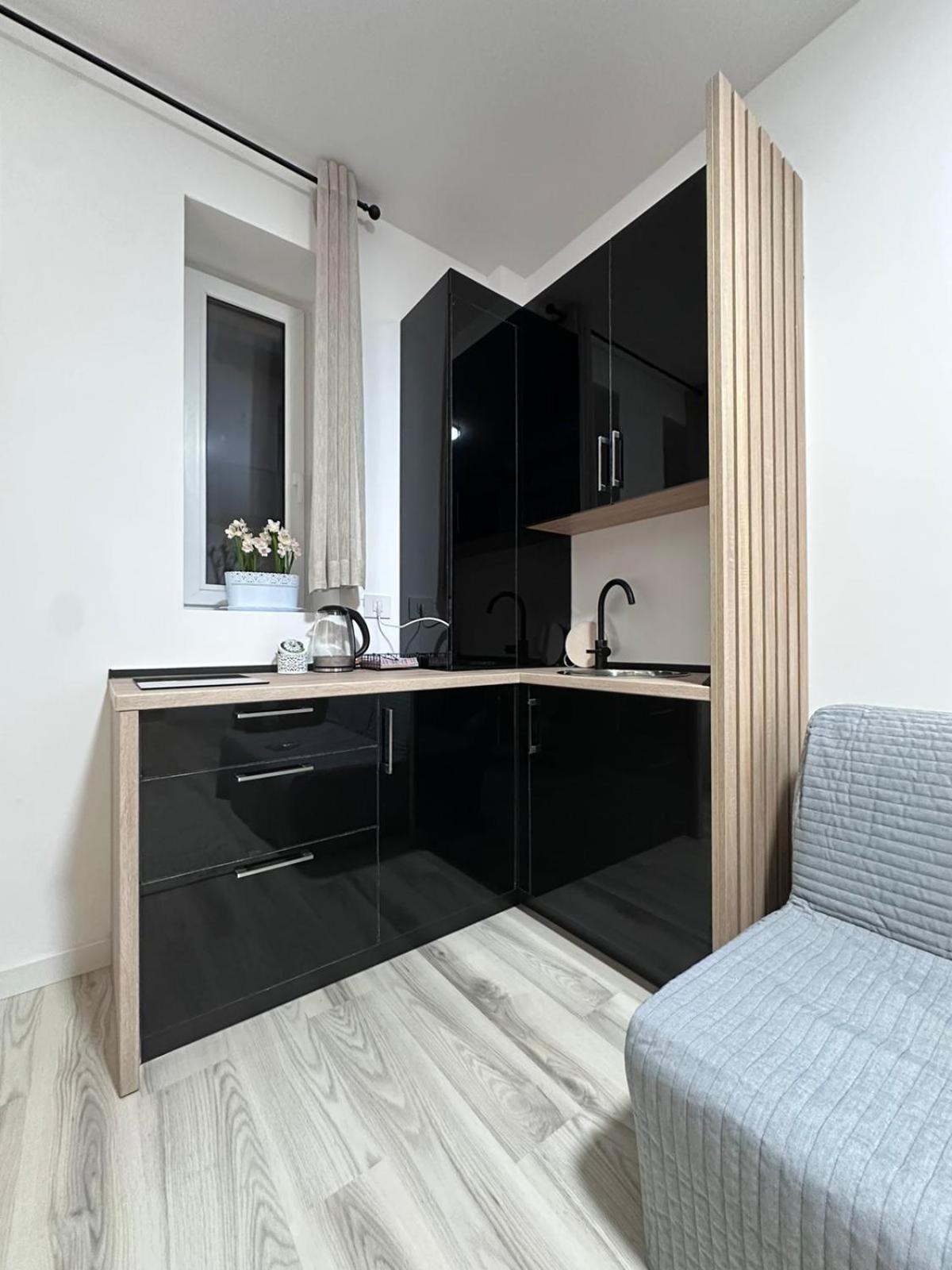 Luxury 1 Bedroom Apartment 부쿠레슈티 외부 사진